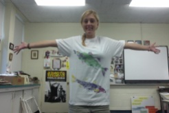 Fish printing on t-shirts is a great way to show off your artistic talents!